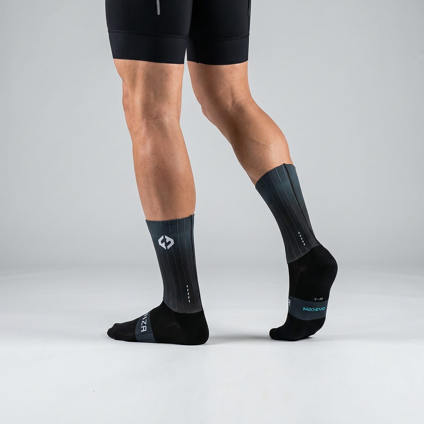 M20.2 AERO SOCKS PRO.EVO - Classic Rule 2.0 Black